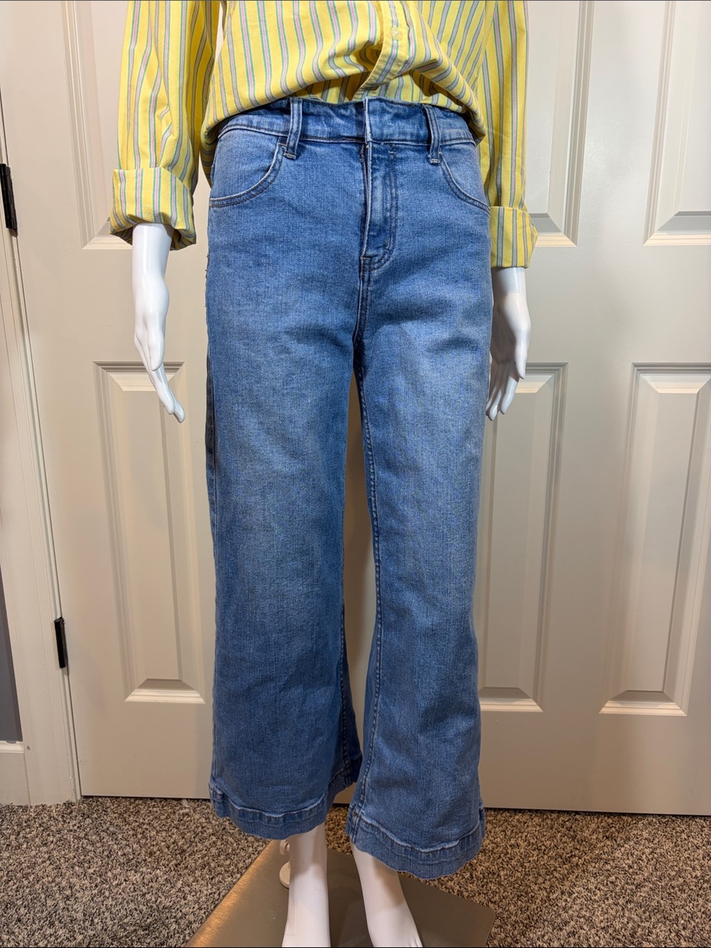 Gianni Bini Light Blue Cropped Wide-Leg Jeans